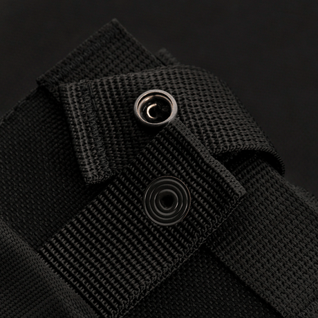 M-Tac Mag Drop Pouch Elite med MOLLE-fästen och snabbutlösningssystem i svart tyg