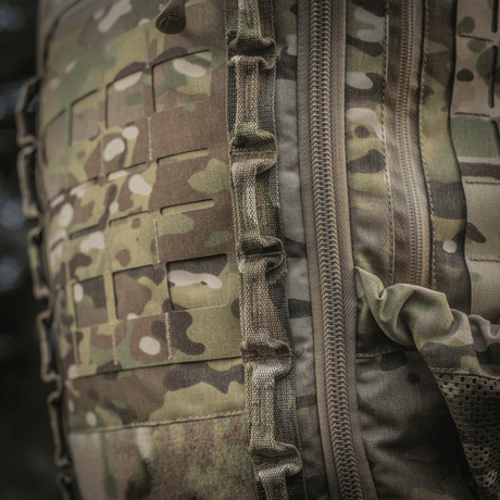M-Tac Rygsæk Large Gen.III Elite i robuste Cordura materialer, designet til taktisk brug og udstyrstransport.