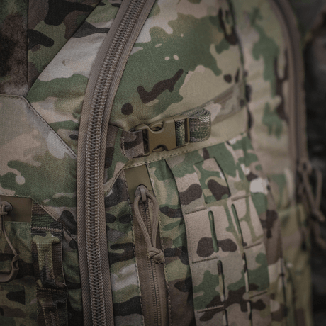 M-Tac Ryggsäck Large Gen.IV Elite med slitstarkt Cordura-material och ergonomisk design i kamouflage.