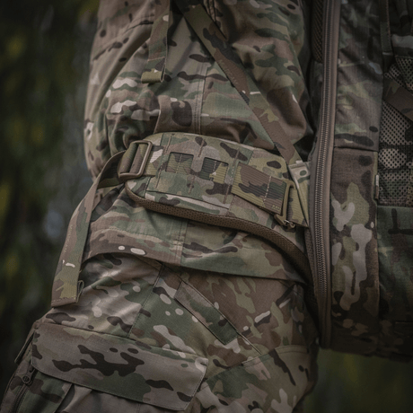 Närbild av M-Tac Ryggsäck Large Gen.IV Elite i kamouflage som framhäver slitstarka material och ergonomisk design.