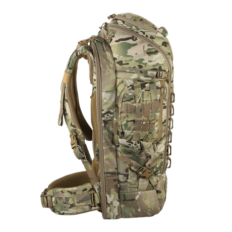 M-Tac Ryggsäck Large Gen.IV Elite i Cordura-material för ergonomisk och funktionell användning med stilren design, sedd från sidan.