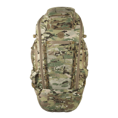 M-Tac Ryggsäck Large Gen.IV Elite i kamouflagedesign, tillverkad av slitstarkt Cordura-material för transport av utrustning och vapen.