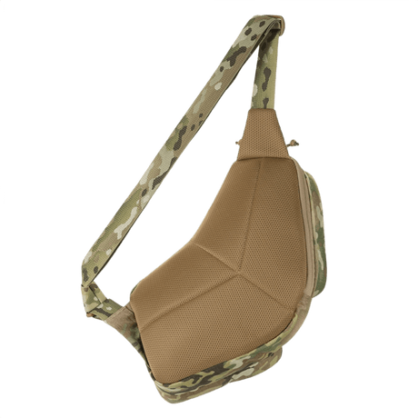 M-Tac Bat Wing Bag Elite med kamouflagedesign, Cordura 500 MS-material, YKK-dragkedjor, idealisk för militärt bruk och förvaring.