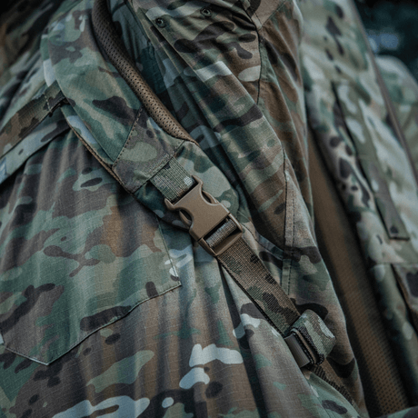 Detaljbild av M-Tac Gun Backpack Case 125 cm Gen.II Elite i camo med robust spänne och rem i Cordura-material