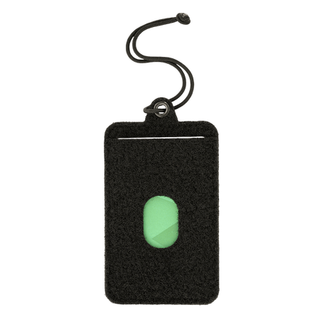 M-Tac Badge Holder – ID-kort och patch med Velcro och plastbas, inklusive paracord för upphängning, sedd framifrån med ID-kortficka.