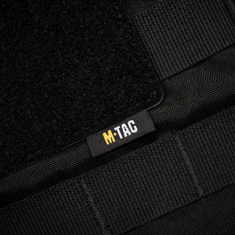 M-Tac panel för patchar på MOLLE 80x85 med hook & loop-ytan, plastbas för stabilitet och MOLLE-fäste. Mått: 80x85 mm.