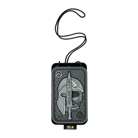 M-Tac taktisk ID-korthållare med snöre, robust Cordura-design, med transparent fönster och medföljande snöre för militärt och taktiskt bruk.
