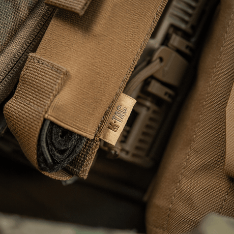 M-Tac Tourniquet Pouch Elastisk VELCRO Gen.II fäst under plate carrier-flik med VELCRO för snabb åtkomst