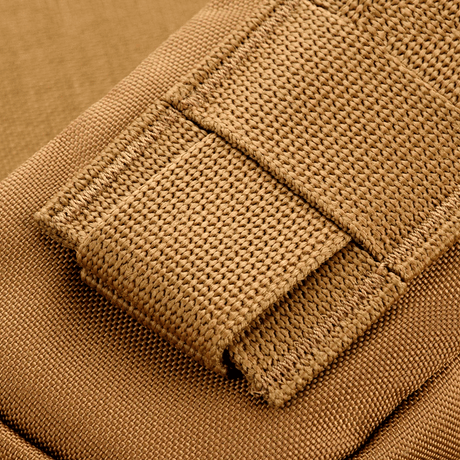 Närbild av M-Tac PC Utility Pouch Elite med MOLLE-interface och Cordura-material för optimal förvaring