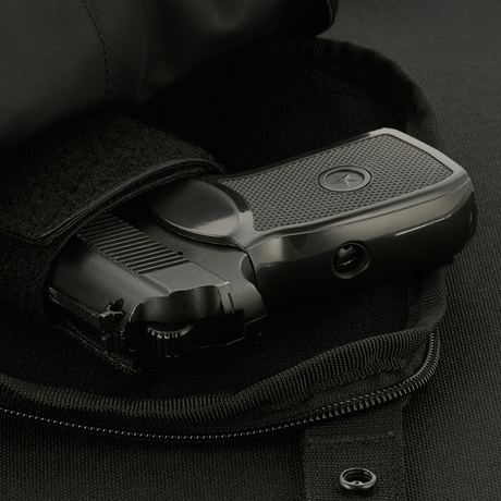 Dolt vapenfack i M-Tac Sphaera Hex Hardsling Bag med hög säkerhet och komfort.