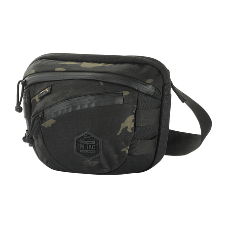 M-Tac Sphaera Hex Hardsling Taske Gen.II Elite i svart och kamouflage, väska i Cordura med justerbar rem och dragkedjefack.