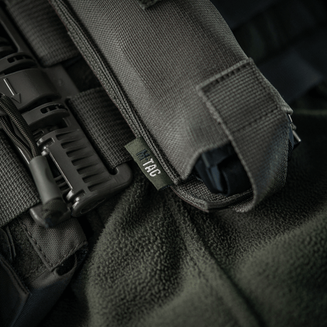 M-Tac Elastisk Tourniquet Pouch Molle Gen.III i Cordura Squadron-material, 15x5 cm, med resår för tourniquet och penna.