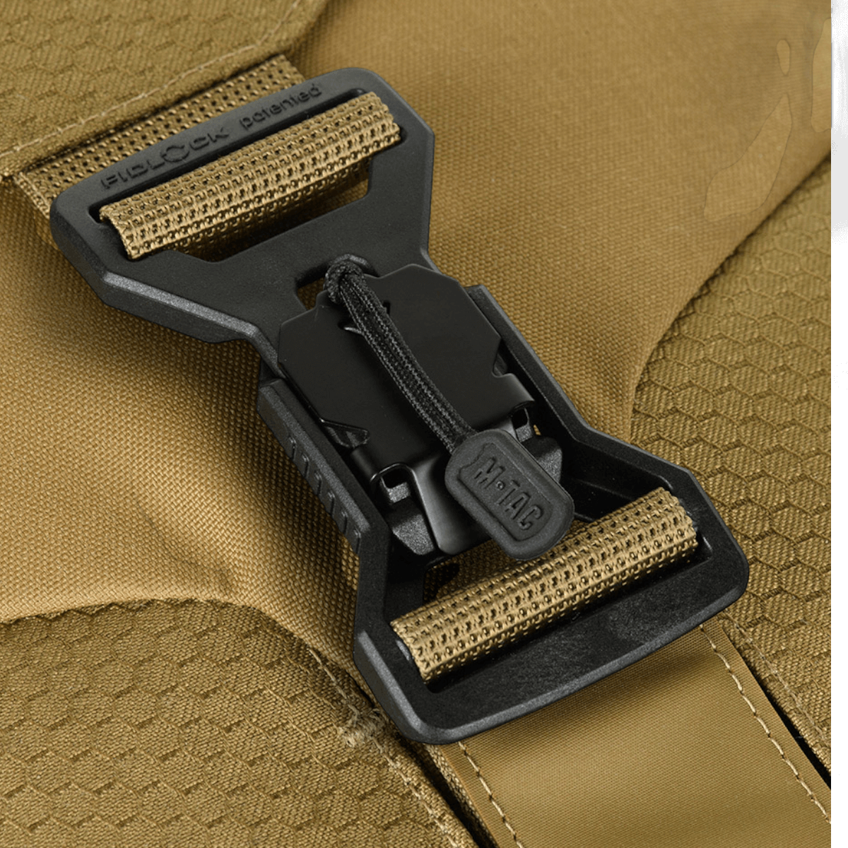 Lukning på M-Tac Magnet XL Taske Elite Hex med FidLock system