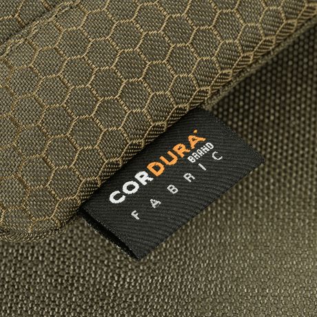 Etikett på M‑Tac Smartphone Pouch Elite Large Hex tillverkad av Cordura-tyg med hexagonmönster.