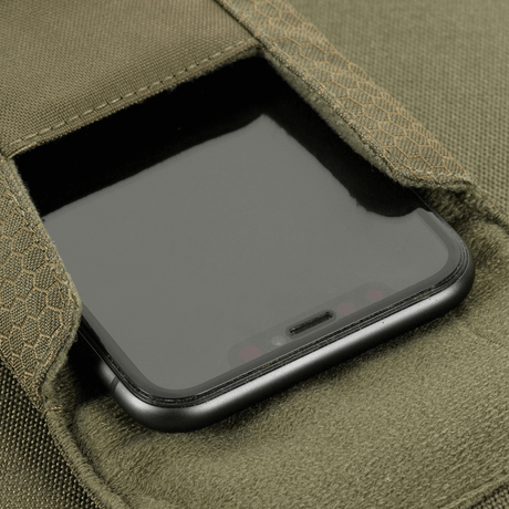 M‑Tac Smartphone Pouch Elite Large Hex i slitstarkt Hex-Cordura-material, som rymmer smartphones upp till 6,5 tum.