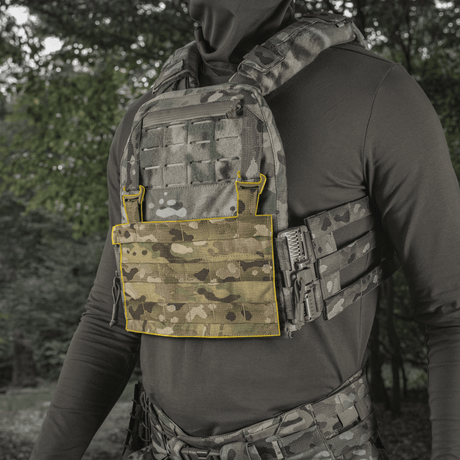 M‑Tac Front Panel för Cuirass QRS med MOLLE-system, hållbar Cordura 500D, idealisk för militärt bruk och montering av extra utrustning.