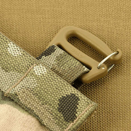 M‑Tac Front Panel för Cuirass QRS med MIL-STD Woojin-krok och camo-design, idealisk för militär bruk med extra monteringsfunktioner.