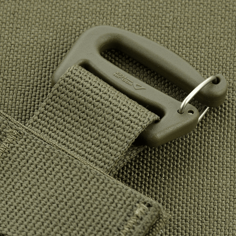 M‑Tac Front Panel för Cuirass QRS med Woojin-hårdvara och MOLLE-remmar, visar en robust krok för militärt bruk.