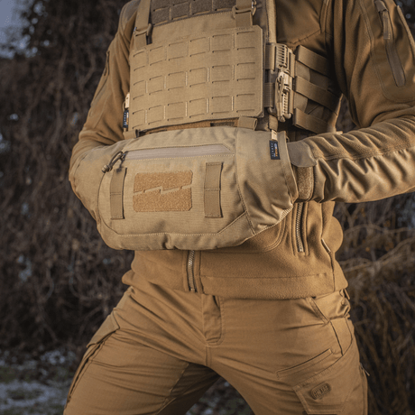 M-Tac Taktisk Handvärmare Elite med slitstarkt Cordura 500D och Polartec fleecefoder, idealisk för kalla väderförhållanden.