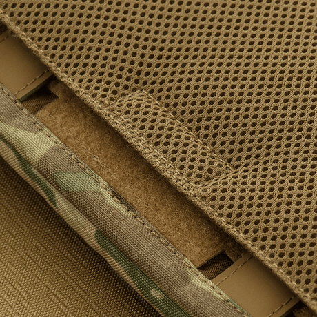 Närbild av M-Tac Taktisk Handvärmare Elite med slitstarkt Cordura 500D-tyg, mjuk fleecefoder och ventilerande mesh-baksida.