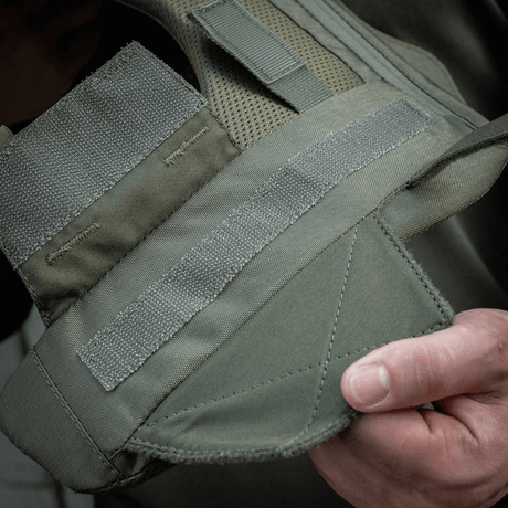 M-Tac axelpad till Plate Carrier Cuirass QRS monteringsdetaljer, slitstarkt Cordura, Velcro-remmar för komfort och viktfördelning