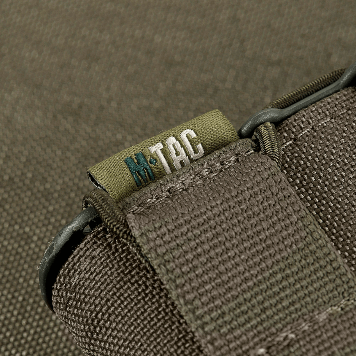 M-Tac Mag Lomme Kolchan til AK/AR Mini med slidstærkt Cordura 1000D materiale og MOLLE-system, stødresistente plastikindsatser