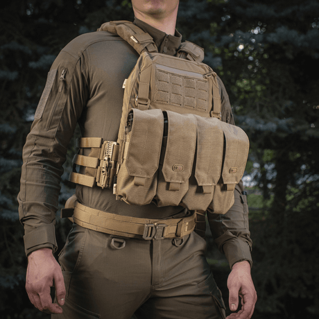 M-Tac frontpanel till Plate Carrier Cuirass QRS XL i slitstarkt Cordura 500D med NIJ-certifiering, visad i galleri position 1.