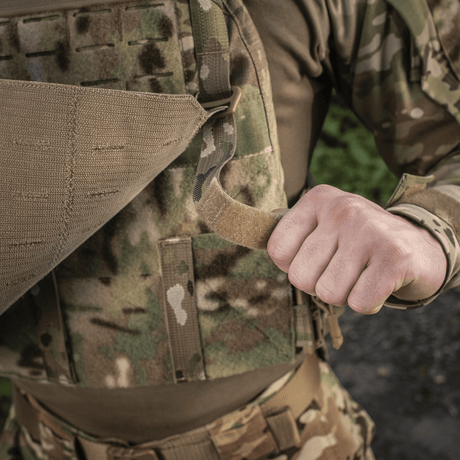 M-Tac frontpanel till Plate Carrier Cuirass QRS XL i robust Cordura 500D med NIJ-certifiering, närbild av remdetalj i galleri 1