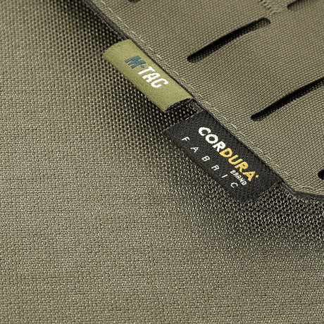 M-Tac frontpanel till Plate Carrier Cuirass QRS XL i slitstarkt Cordura 500D, närbild av märken och tygstruktur i galleri 1