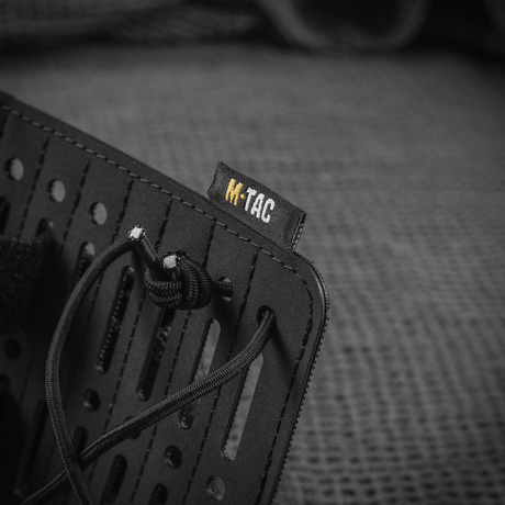 M-Tac Modulinsats Molle 11x19, Laser Cut med robusta elastiska remmar och laserskuret hålmönster för EDC-organisering.