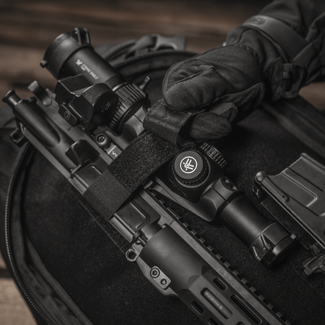 M‑Tac Insatser för ryggsäck (3 st) säkrar vapen med Velcro-fäste, utformade för AR‑15 och AK-karbiner med hopfällbart kolvkit i ryggsäck.