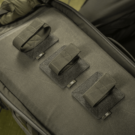 M‑Tac Insatser för ryggsäck (3 st) i väska med justerbara Velcro-remmar för AR‑15 och AK, designade för vapenlådor, styv plastbotten för säkerhet.