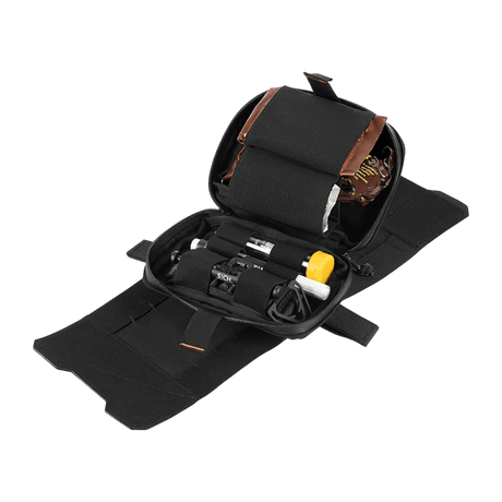 M-Tac horisontell medicinficka Large Elite med inre organiser för IFAK, robust material och NIJ-certifiering, visad i galleri position 1, svart modell.