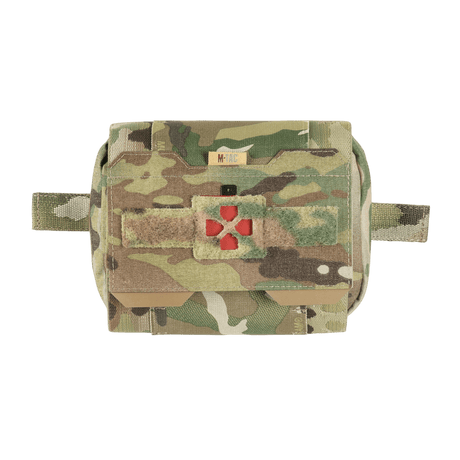 M-Tac horisontell medicinficka Large Elite i multicam-material med NIJ-certifiering och inre organiser, visad i galleri position 1.