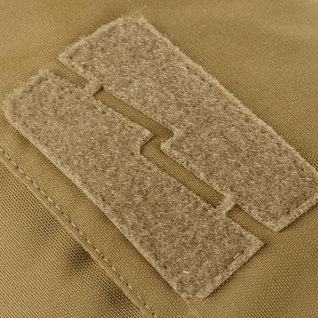 Nærbillede af M-Tac Pouch Sukharka Gen.3 XL med velcro panel til patches og ID, fremstillet i slidstærkt Cordura 500D materiale.