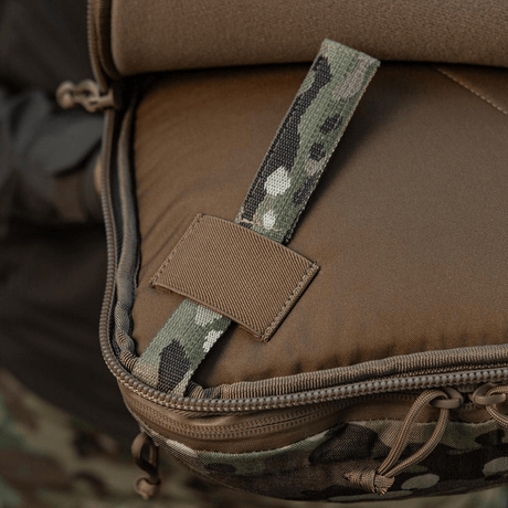 M-Tac Tablet Bag Laser Cut Hex med rum til skjult våben og modulære inserts, fremstillet i Cordura Hex materiale med Laser Cut MOLLE.