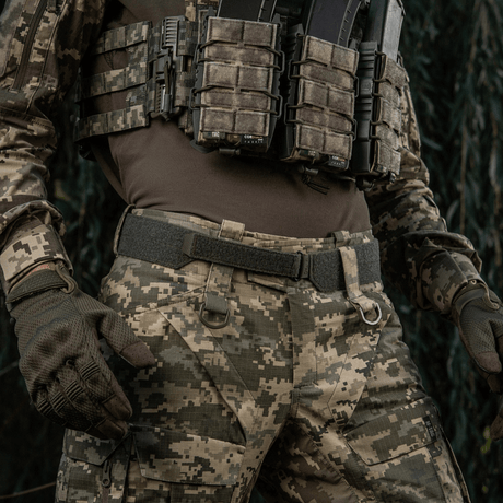 Bild av M‑Tac Internal Tiger-bälte i bruk för militärt och taktiskt utrustning, i Cordura 500D med Velcro-fäste.