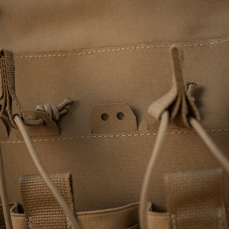 M-Tac frontpanel till Plate Carrier Cuirass QRS för 4 magasin i hållbart elastiskt material, NIJ-certifiering, galleri position 1.
