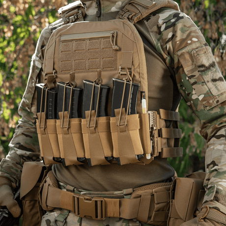 M-Tac frontpanel till Plate Carrier Cuirass QRS för 4 magasin i slitstarkt elastiskt material, NIJ-certifiering, galleri position 1.