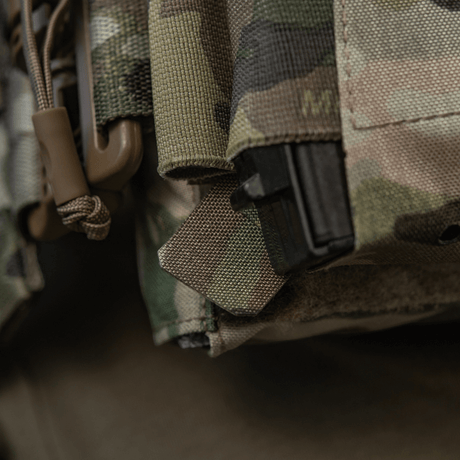 M-Tac frontpanel till Plate Carrier Cuirass QRS för 4 magasin i elastiskt kamouflagematerial, NIJ-certifiering, galleri position 1.