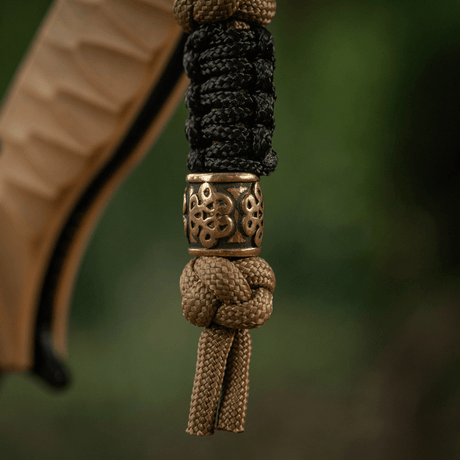 M-Tac Lanyard Scandinavian Small Chinese Knot med dekorativ pärla. Stilfullt tillbehör av snodd paracord, idealisk för knivar och ficklampor