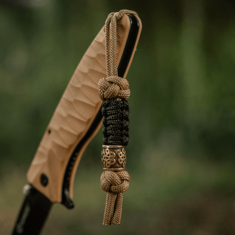 M-Tac Lanyard Scandinavian Small Chinese Knot med dekorativ pärla och paracord på kniv, stilfullt tillbehör för utrustning