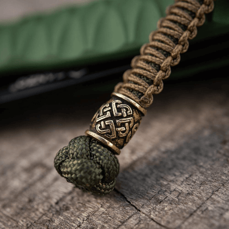 M-Tac Knife Lanyard Celtic i flätad paracord med keltiskt mönster, stilfullt och praktiskt tillbehör till knivar, utrustning och ficklampor.