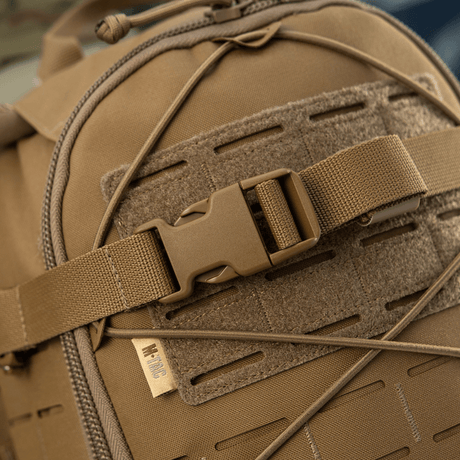 M-Tac Rygsäck Sturm Elite Gen.II med Cordura-material och MOLLE-system, designad för självförsörjande vistelser och fältutrustning, närbild.