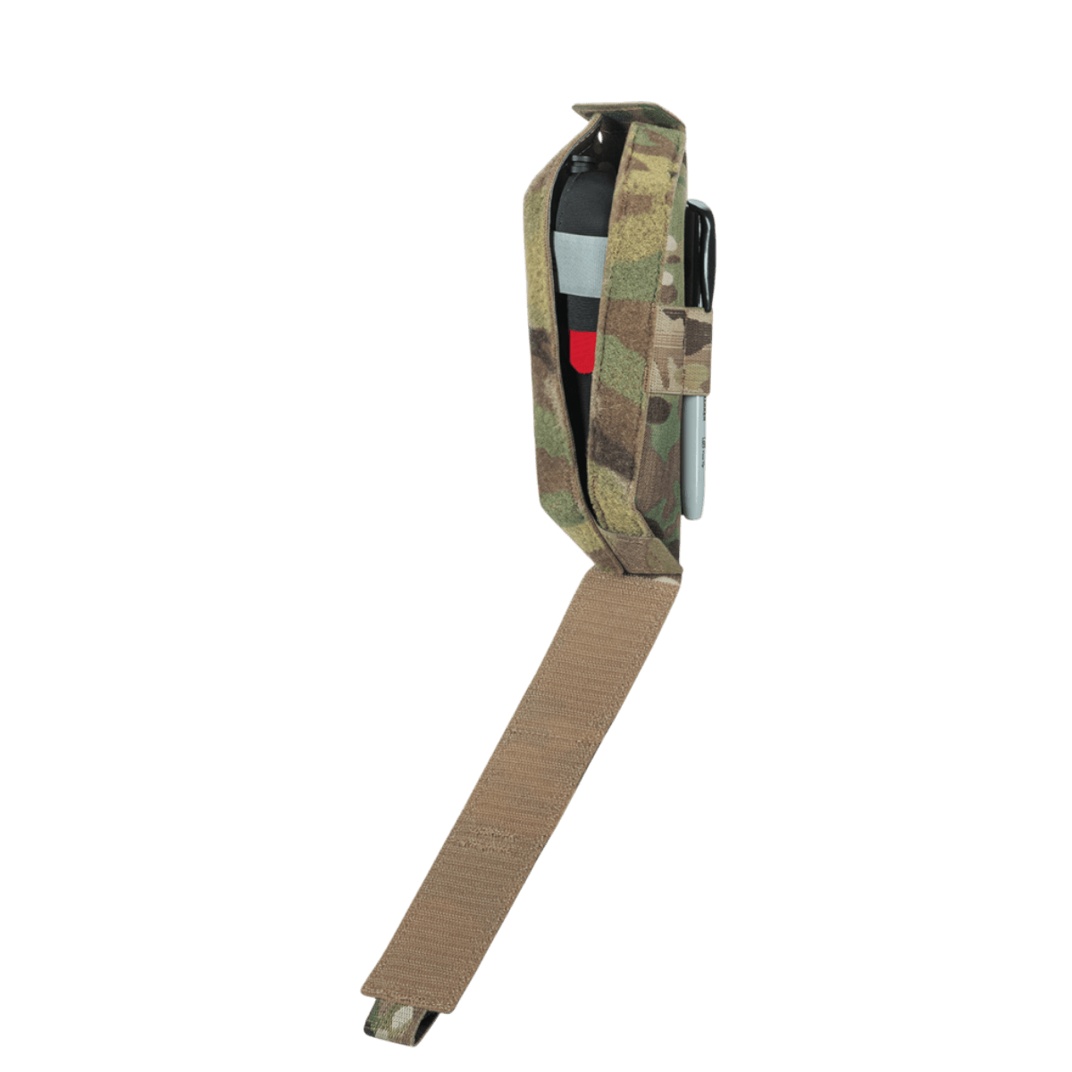 M-Tac Lomme til Tourniquet Closed i kamuflage, set fra siden. Ideel til opbevaring af tourniquet i nødsituationer.