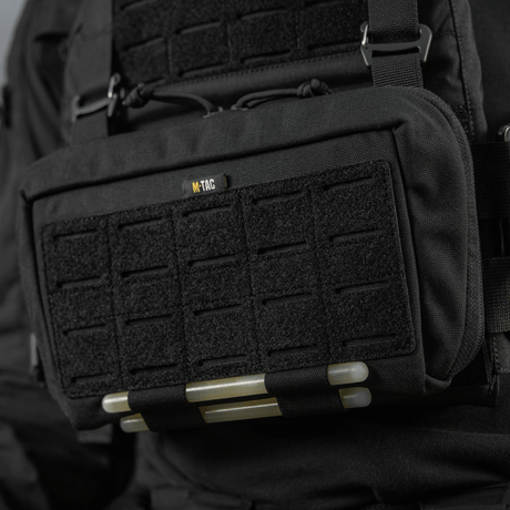 M-Tac Admin Pouch Large Elite, taktisk väska av slitstarkt Cordura 500D, praktisk för förvaring av dokument och utrustning.
