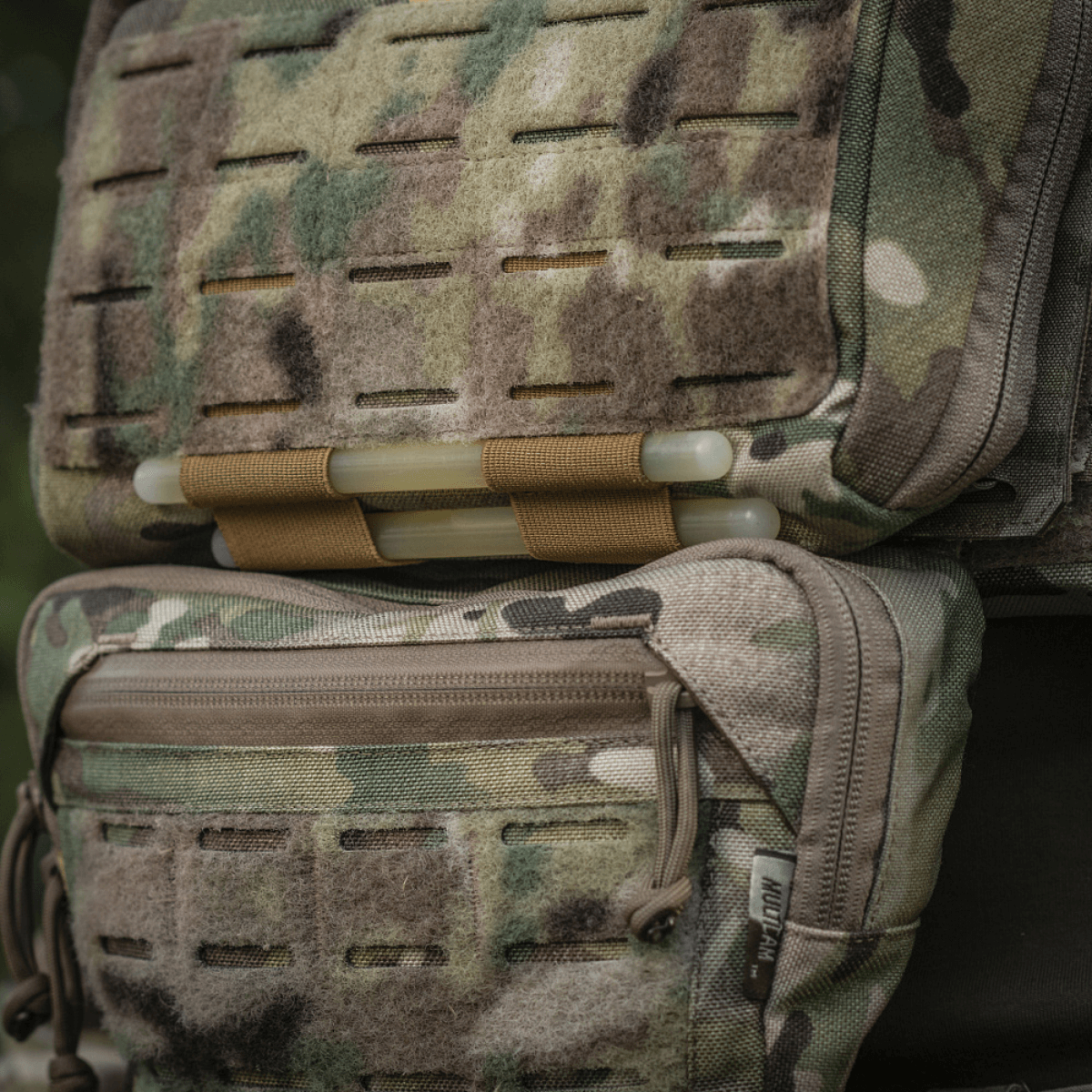 M-Tac Admin Pouch Large Elite i camouflage design, fremstillet af holdbart Cordura 500D med lasercut velcro-panel.