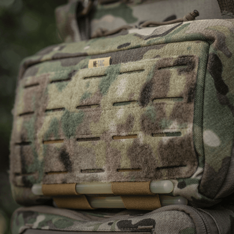 M-Tac Admin Pouch Large Elite i kamouflagedesign med laserutskuret velcro-panel för patches, perfekt för taktisk utrustning.