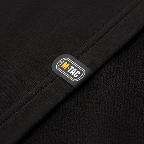 M-Tac Pullover 4 Seasons i svart med logo, mångsidig för vardag och taktik, tillverkad av 95% bomull och 5% elastan för alla årstider