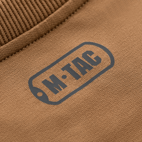 Närbild av M-Tac Pullover 4 Seasons med rund hals i elastiskt tyg, idealisk för vardag och taktisk användning året runt